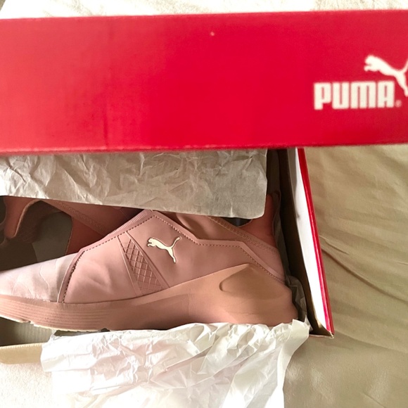 PUMA - Picture 4 of 5